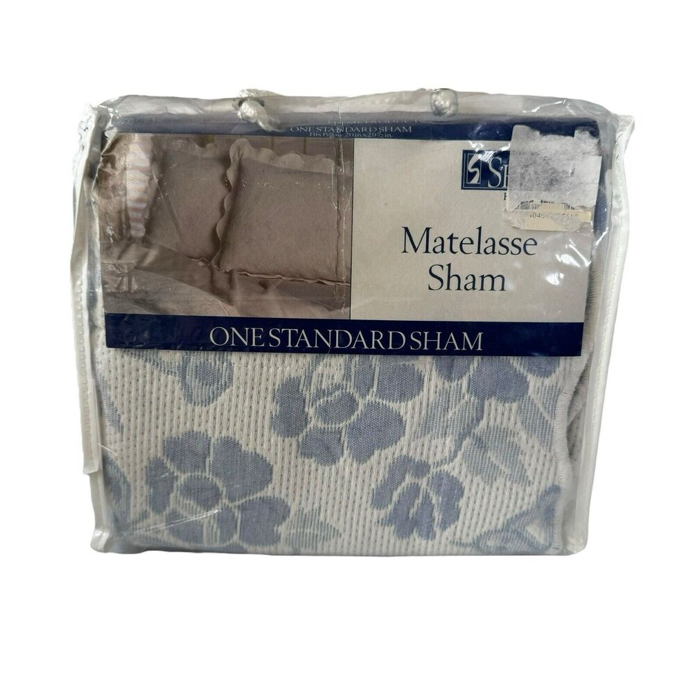 Shavel Vintage Matelasse 1 Standard Sham Fits pillow 20”x29.5” Blue Fauna